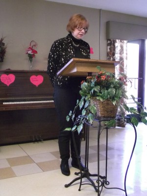 Giving the eulogy Mom's Memorial Service, February 2011.